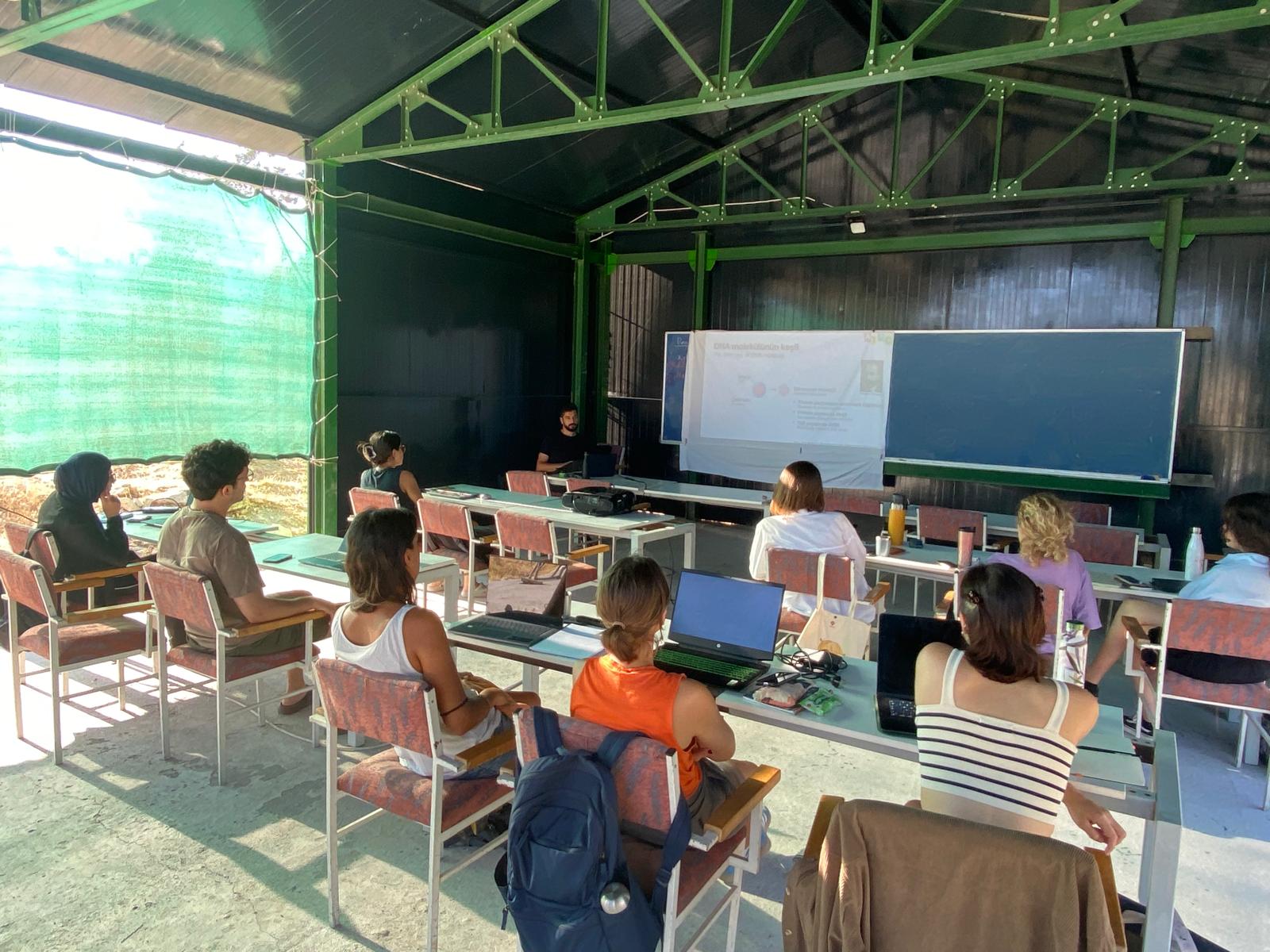 Köy’den Sesler: Atiye Türker ve Cenk Çelik ile Söyleşiler